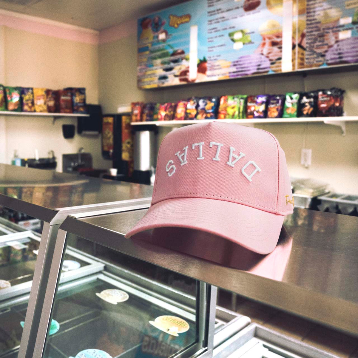 Upside Down Dallas Snapback - PINK