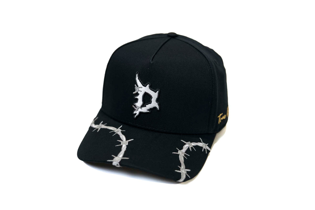Dallas Gothic "D" - BLACK (Thorn)