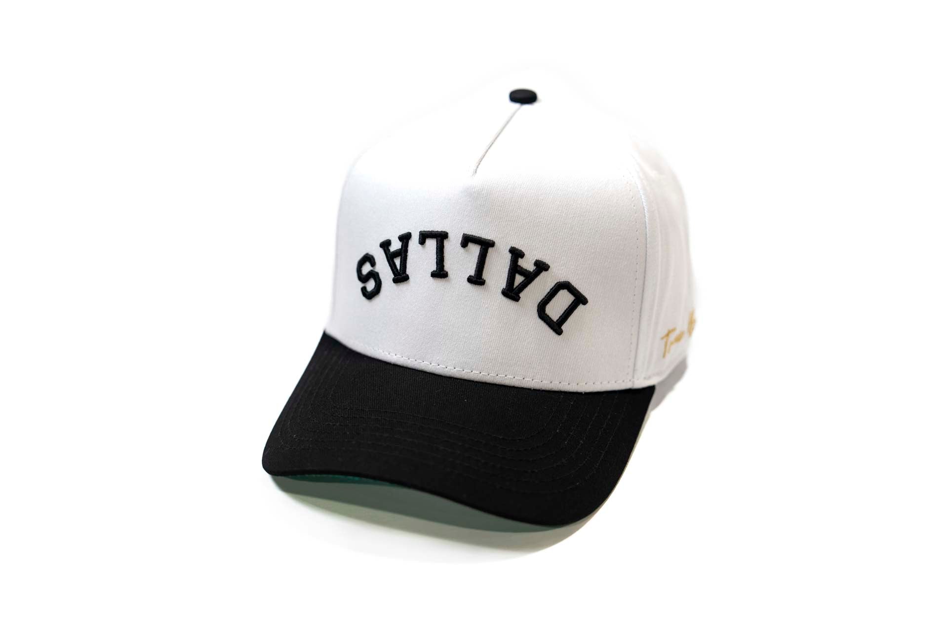 Precurved Dallas snapback - BLACK / WHITE