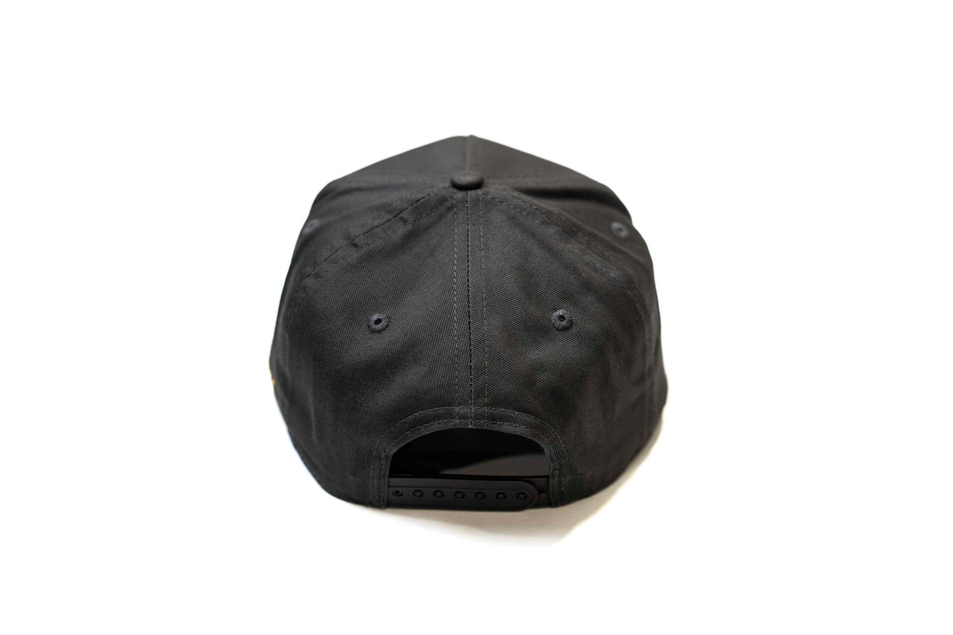 Precurved Dallas snapback - CHARCOAL