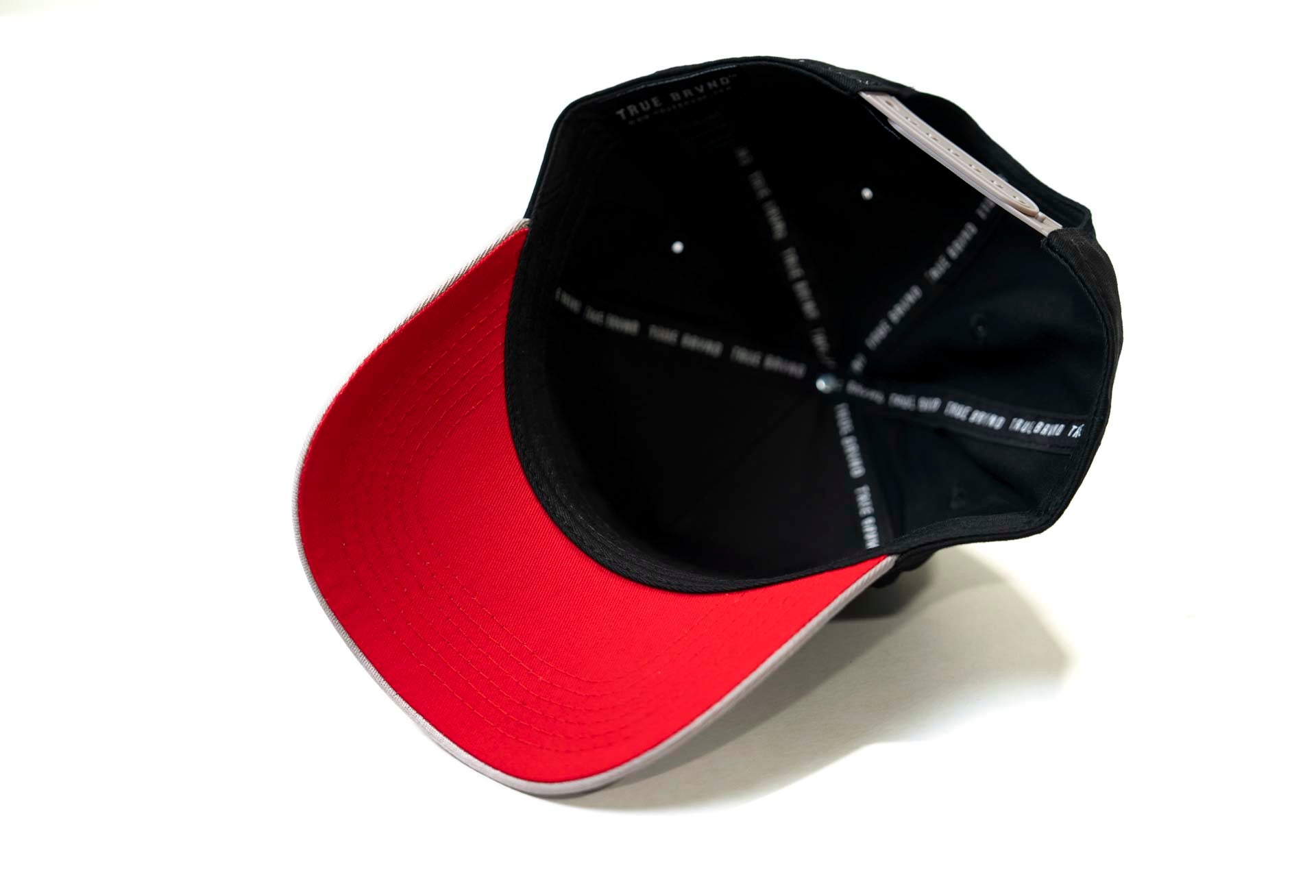 Precurved Classic Dallas snapback - GRAY / BLACK reimagined