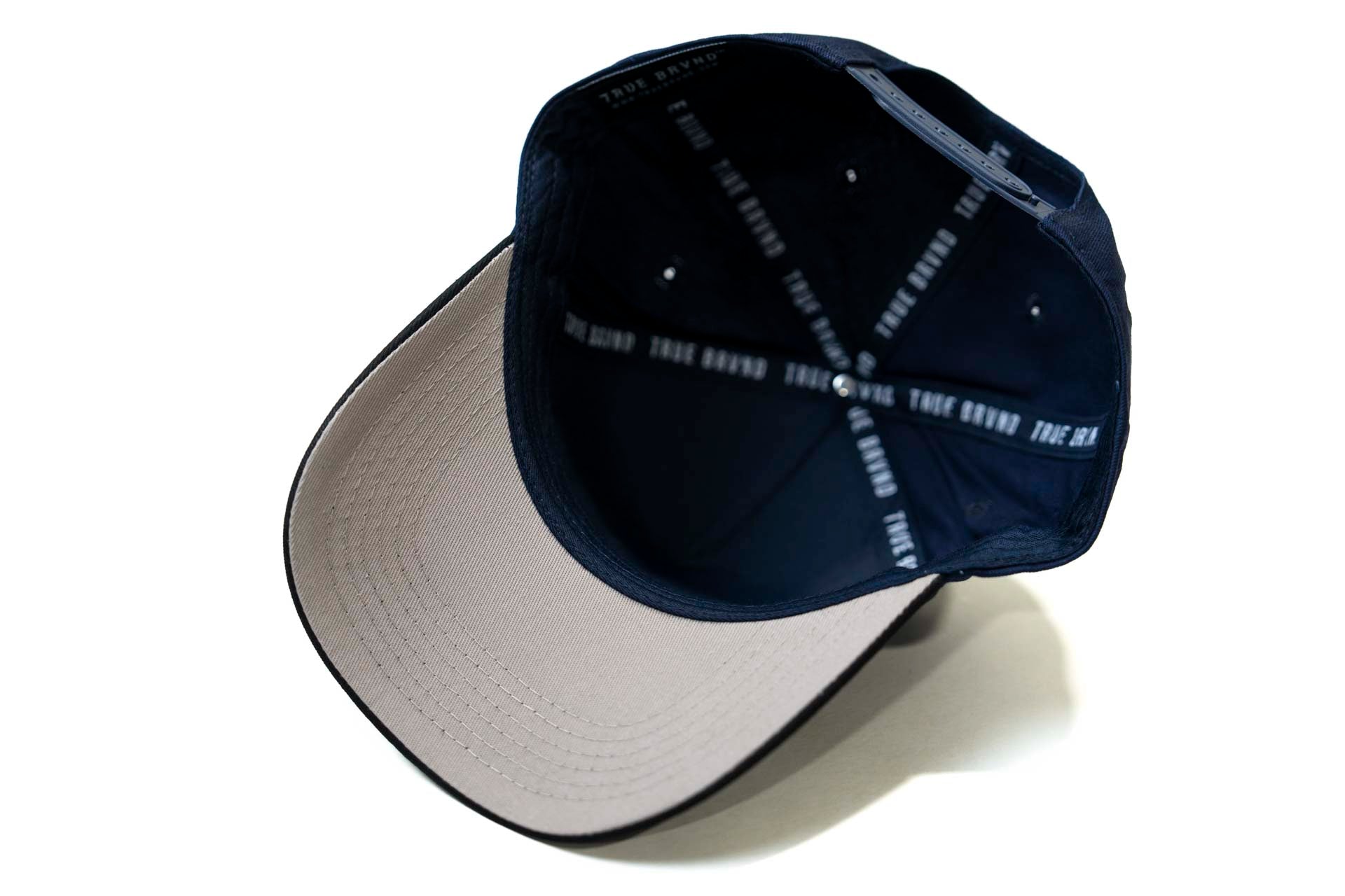 Precurved Dallas snapback - BLACK / NAVY w/red
