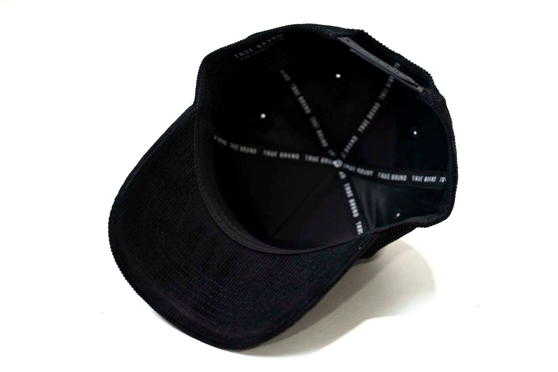 Corduroy USD snapback - BLACKOUT