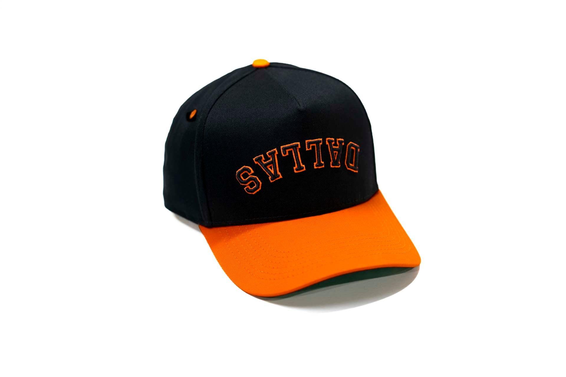 Precurved Dallas snapback - BLACK / ORANGE
