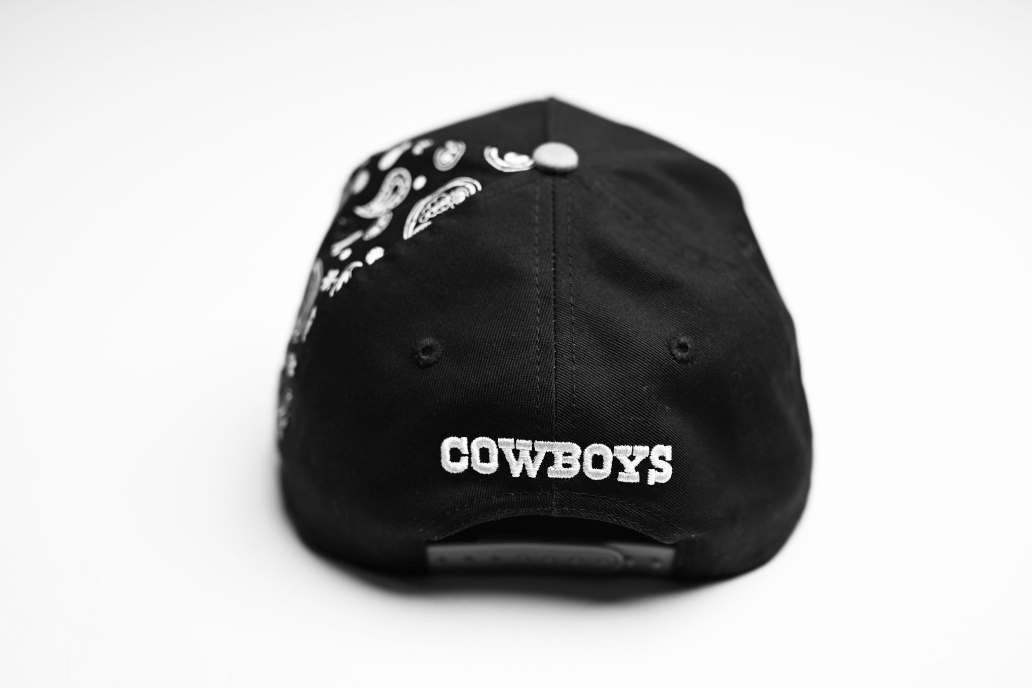 PAISLEY UPSIDE DOWN DALLAS HAT #dallas #trubrvnd #upsidedown