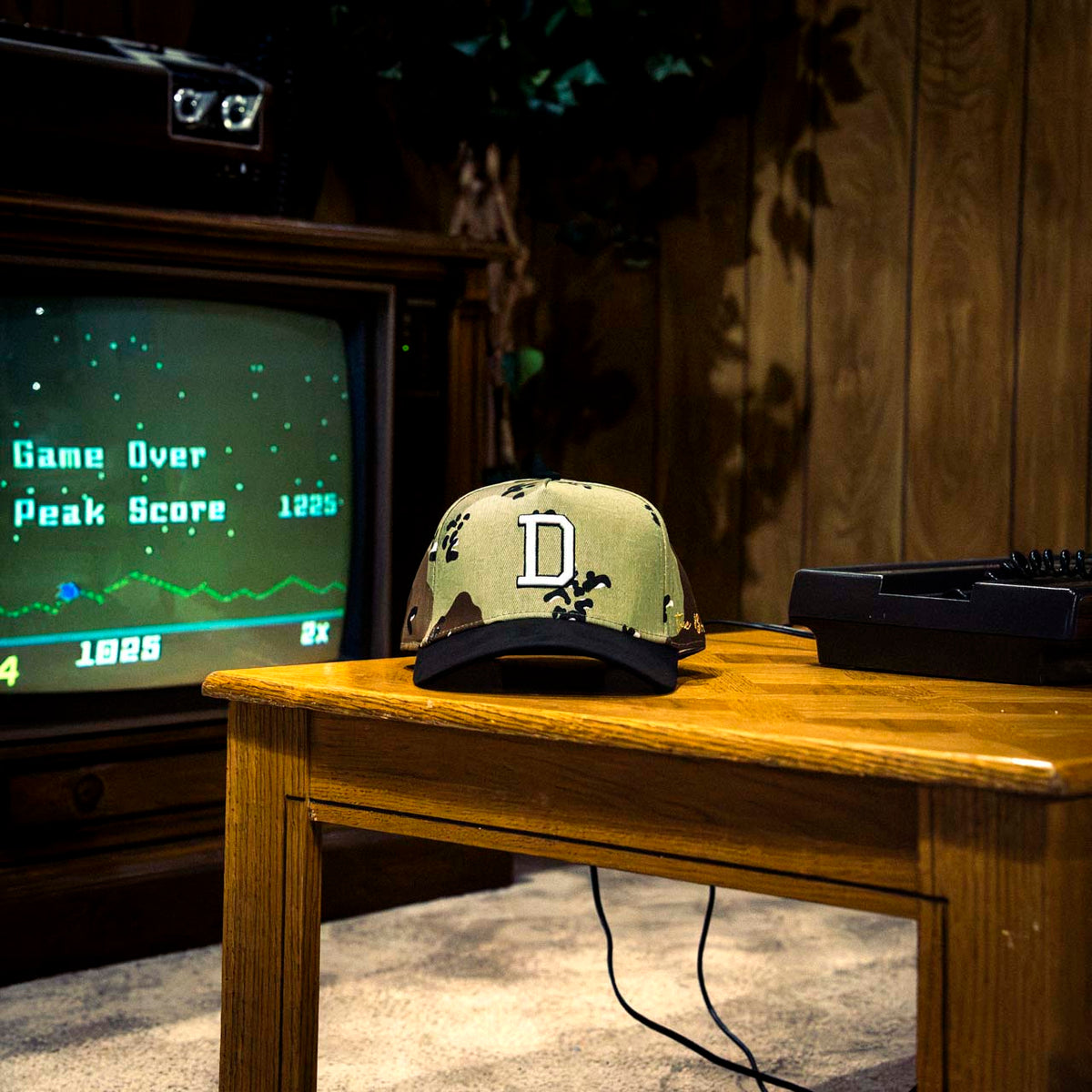 VINTAGE CAMO "D" - BLACK / CAMO