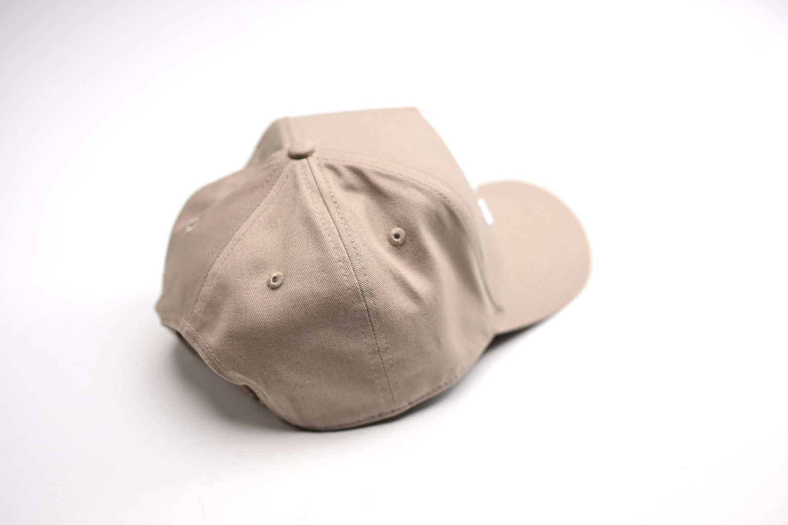 Precurved Dallas snapback - Sand/Forest Green – True Brvnd