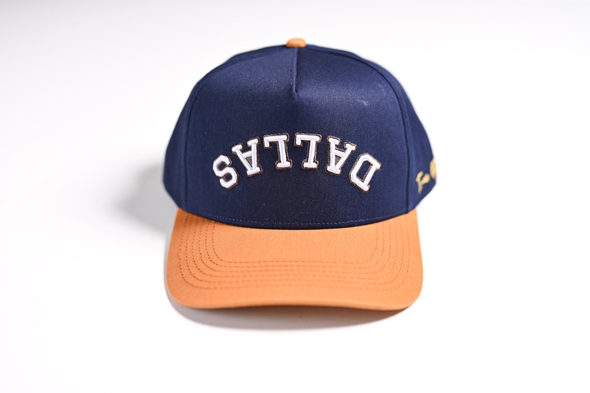 Precurved Dallas snapback - BRONZE / NAVY