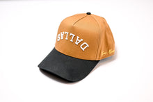 Load image into Gallery viewer, &quot; Wheat &quot; - Precurved Dallas snapback - BLACK / WHEAT
