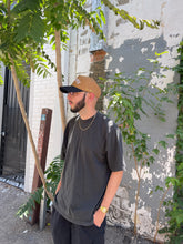 Load image into Gallery viewer, &quot; Wheat &quot; - Precurved Dallas snapback - BLACK / WHEAT