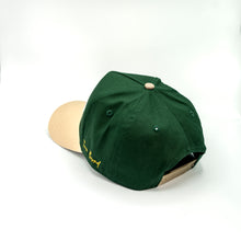 Load image into Gallery viewer, Precurved Dallas snapback - Sand/Forest Green