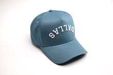 Load image into Gallery viewer, Precurved Dallas snapback - STEEL BLUE