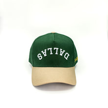 Load image into Gallery viewer, Precurved Dallas snapback - Sand/Forest Green