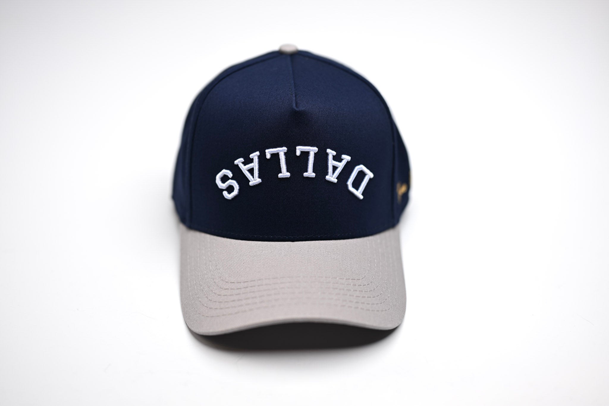 Precurved Dallas snapback - GRAY / NAVY