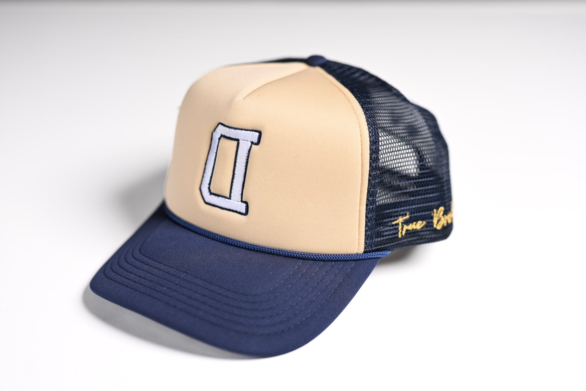 V2 Trucker snapback - NAVY / SAND