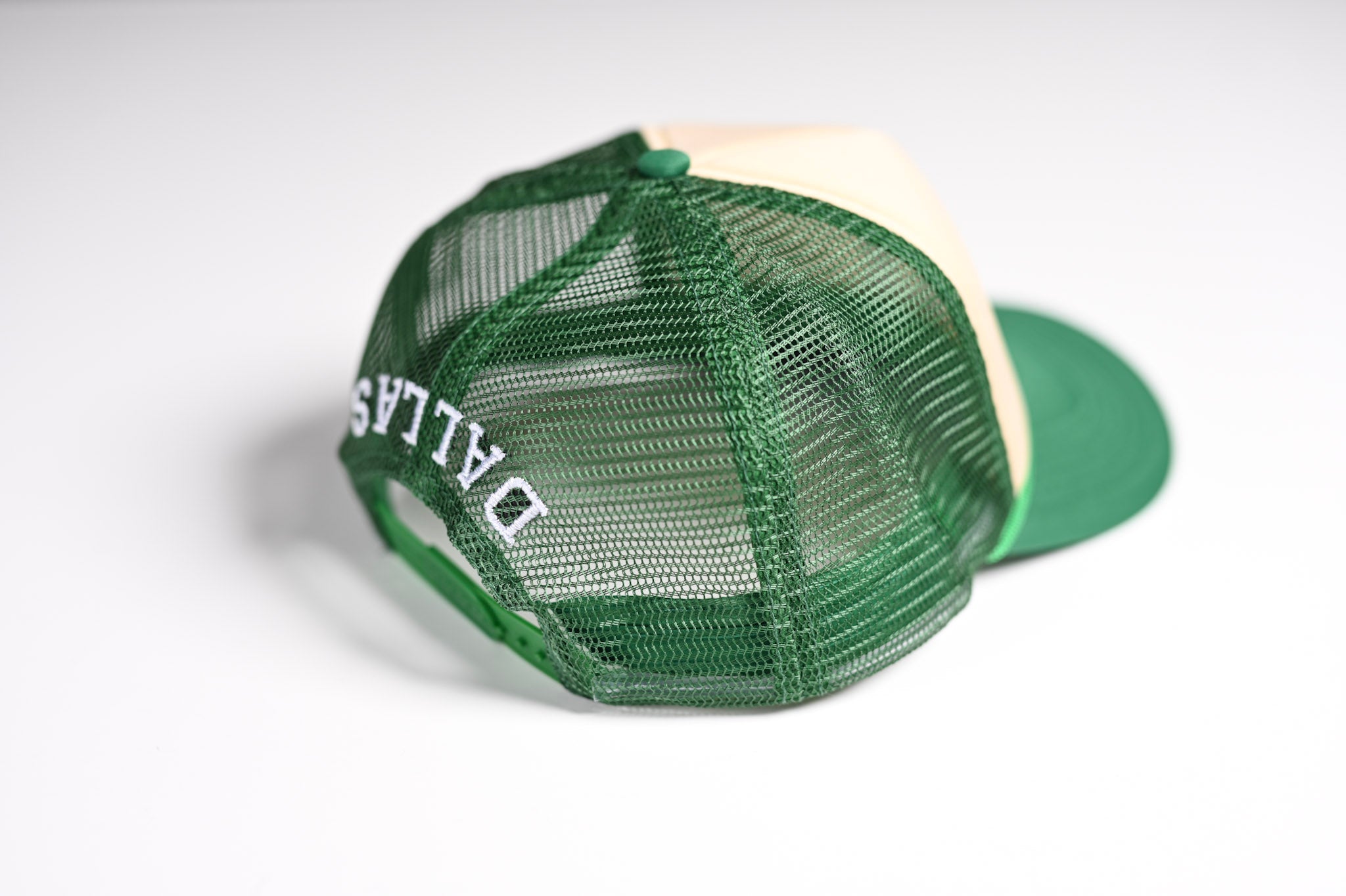 V2 Trucker snapback - GREEN / SAND