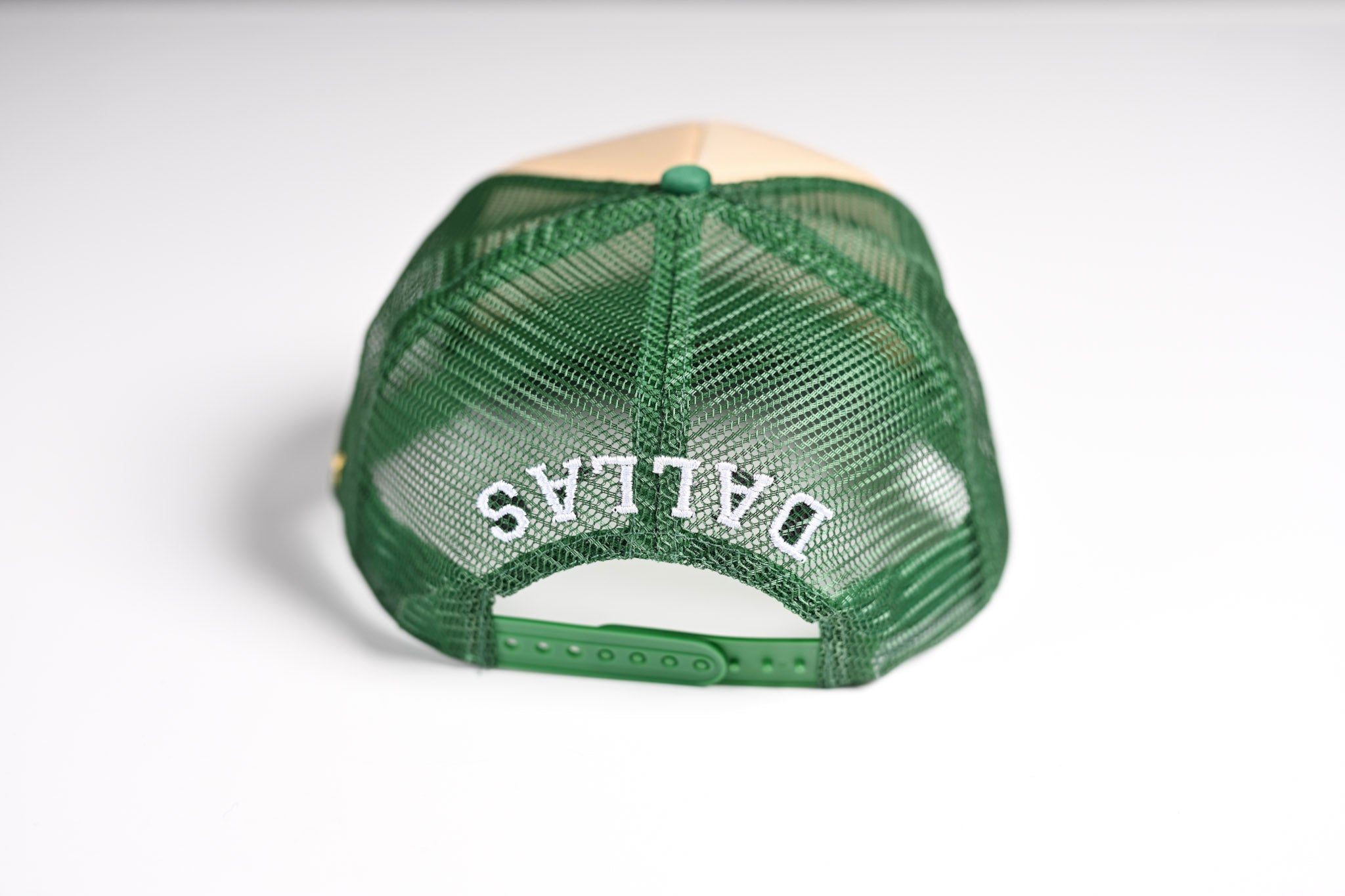 V2 Trucker snapback - GREEN / SAND