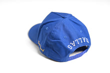 Load image into Gallery viewer, V2 Precurved snapback - ROYAL