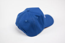 Load image into Gallery viewer, Precurved Dallas snapback - ROYAL w/ Red outline