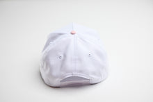 Load image into Gallery viewer, Precurved Dallas snapback - PINK / WHITE