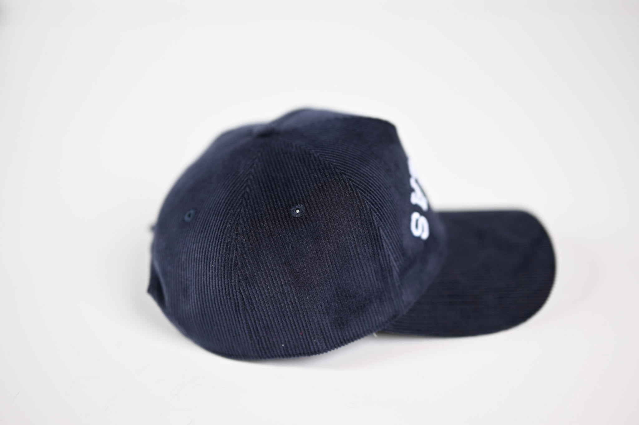 Upside Down Dallas Corduroy snapback - Navy – True Brvnd