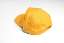 Load image into Gallery viewer, Precurved Dallas snapback - YELLOW w/ Black underbrim