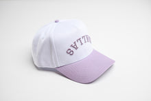 Load image into Gallery viewer, Precurved Dallas snapback - LAVENDER / WHITE