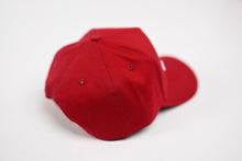 Load image into Gallery viewer, Precurved Dallas snapback - RED