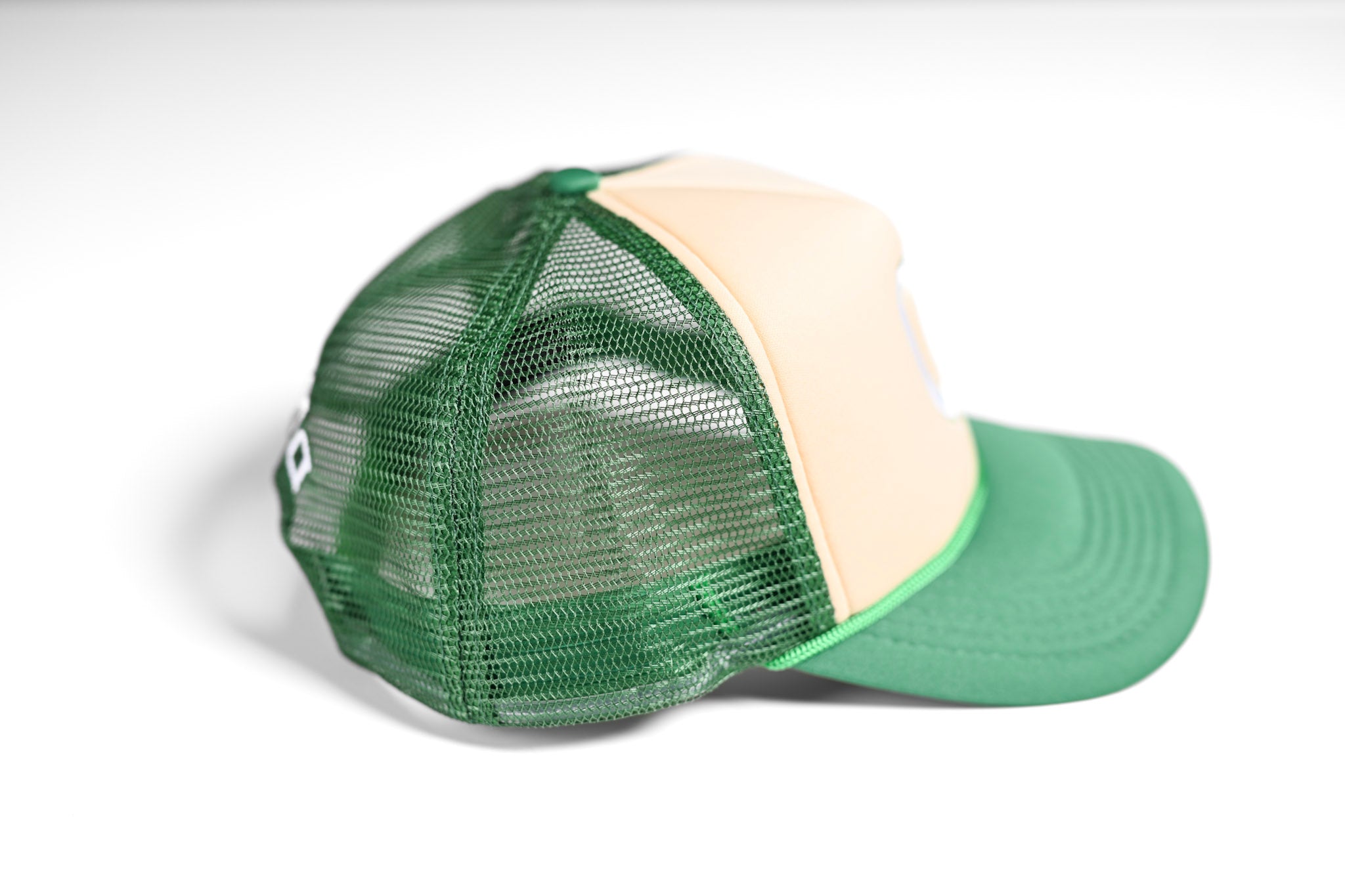 V2 Trucker snapback - GREEN / SAND