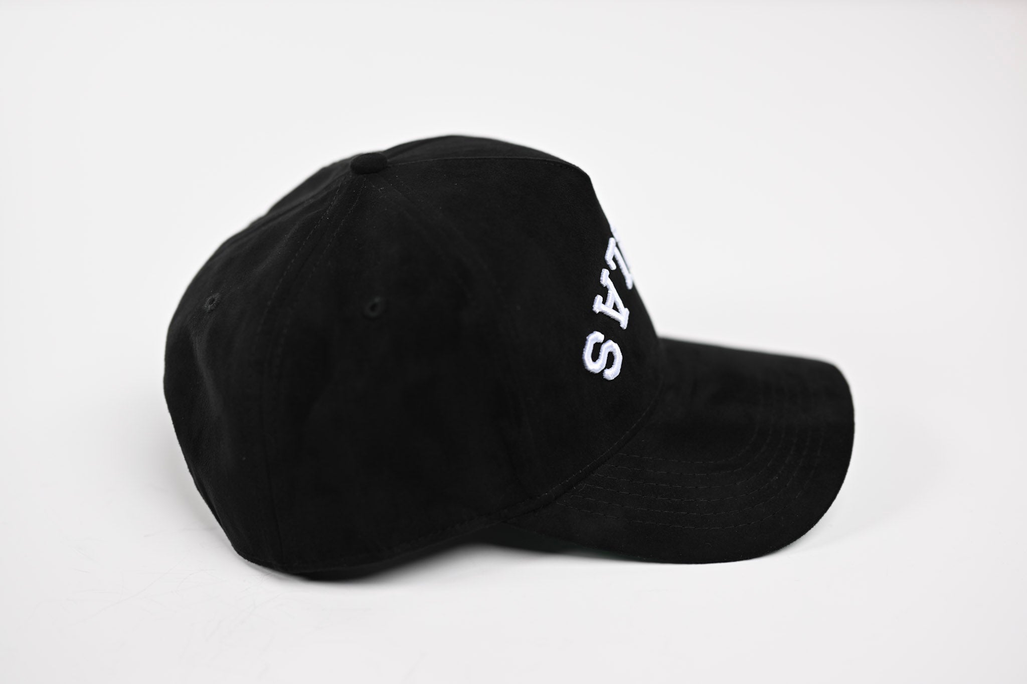 Suede snapback - BLACK