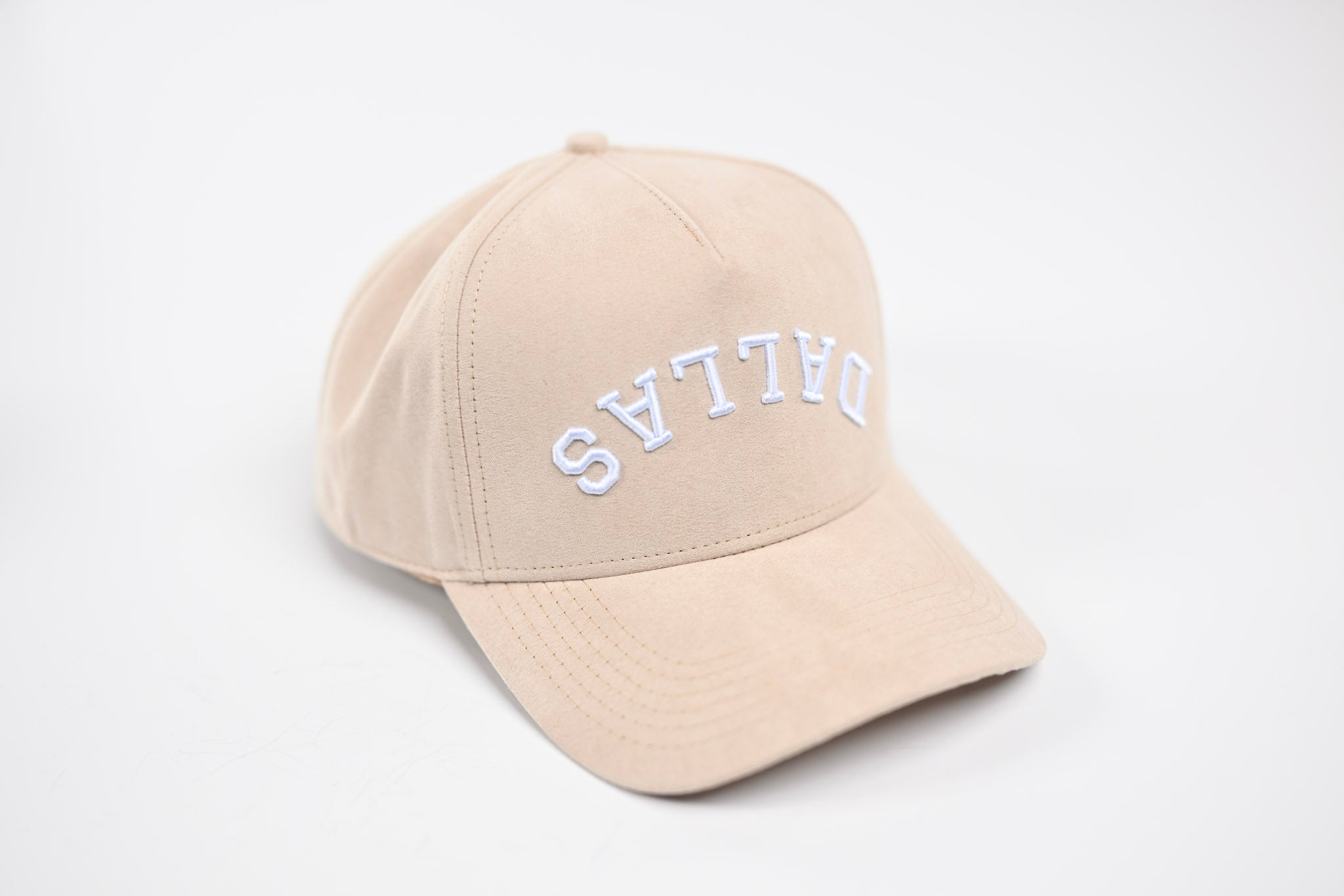 Suede snapback - SAND