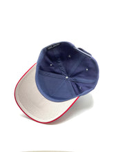 Load image into Gallery viewer, Precurved Dallas snapback - RED / NAVY