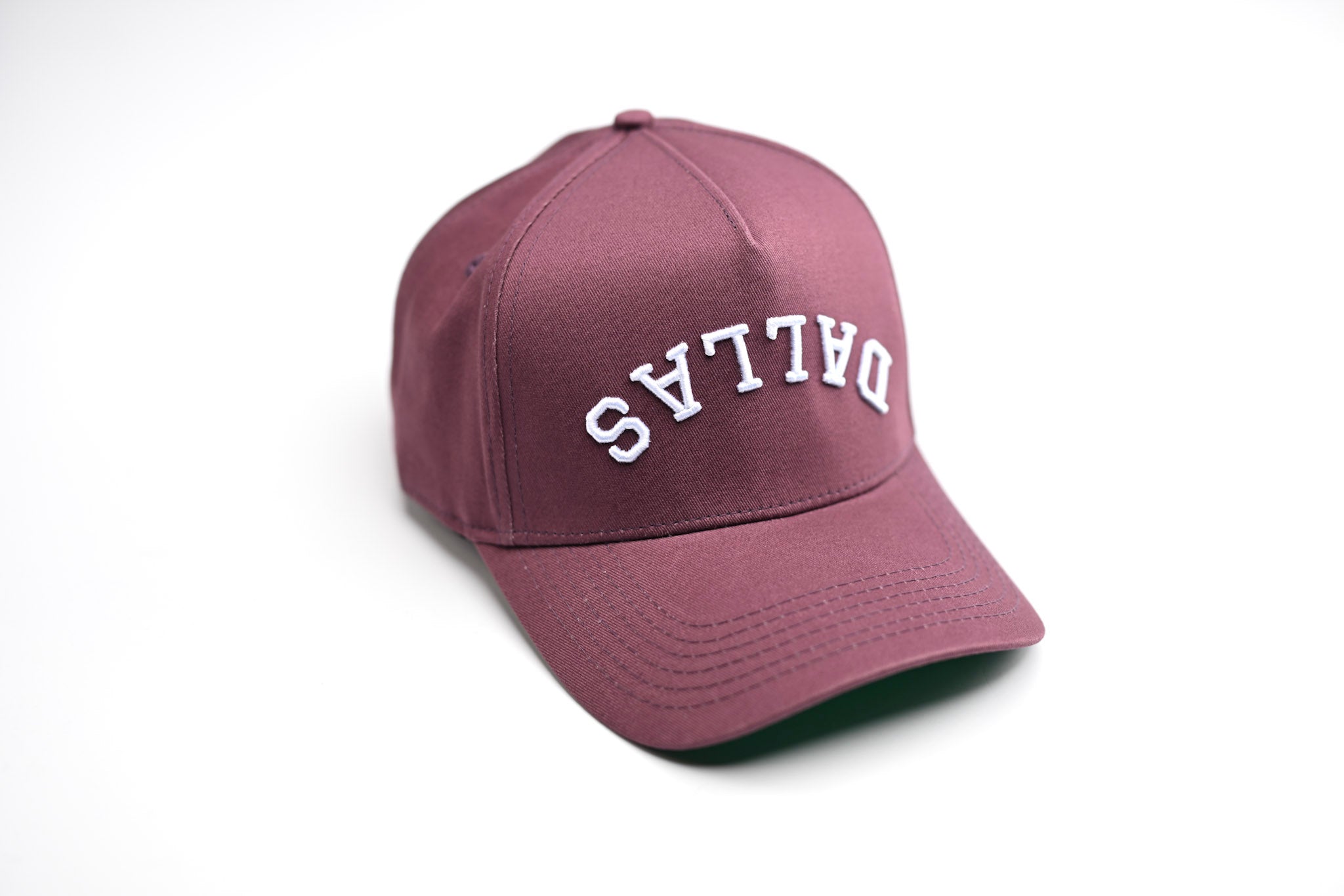 Precurved Dallas snapback - Maroon