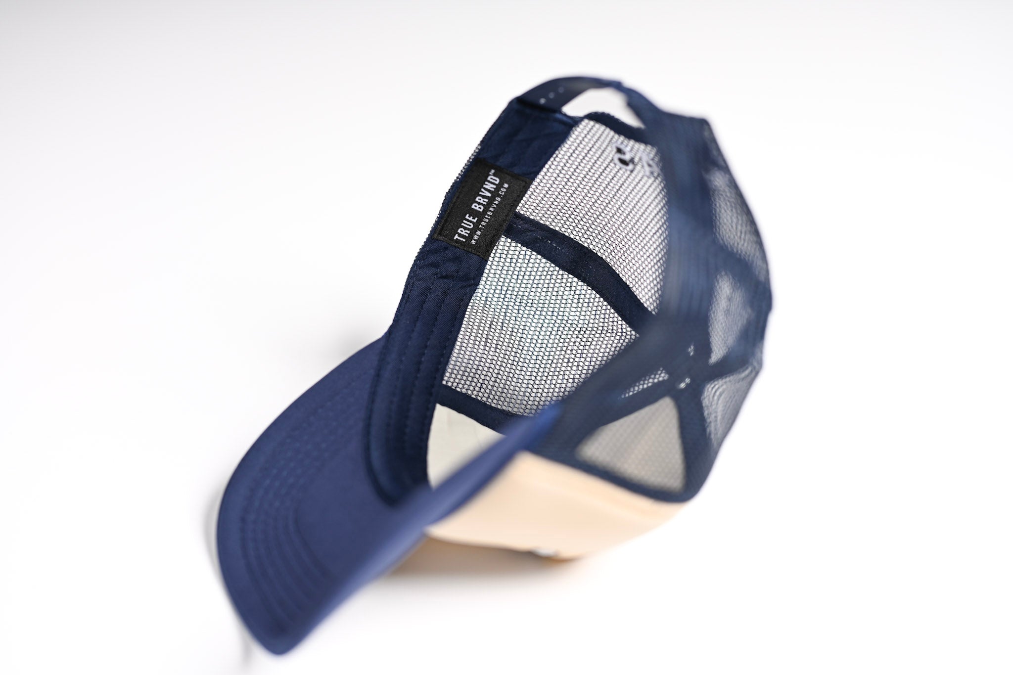 V2 Trucker snapback - NAVY / SAND