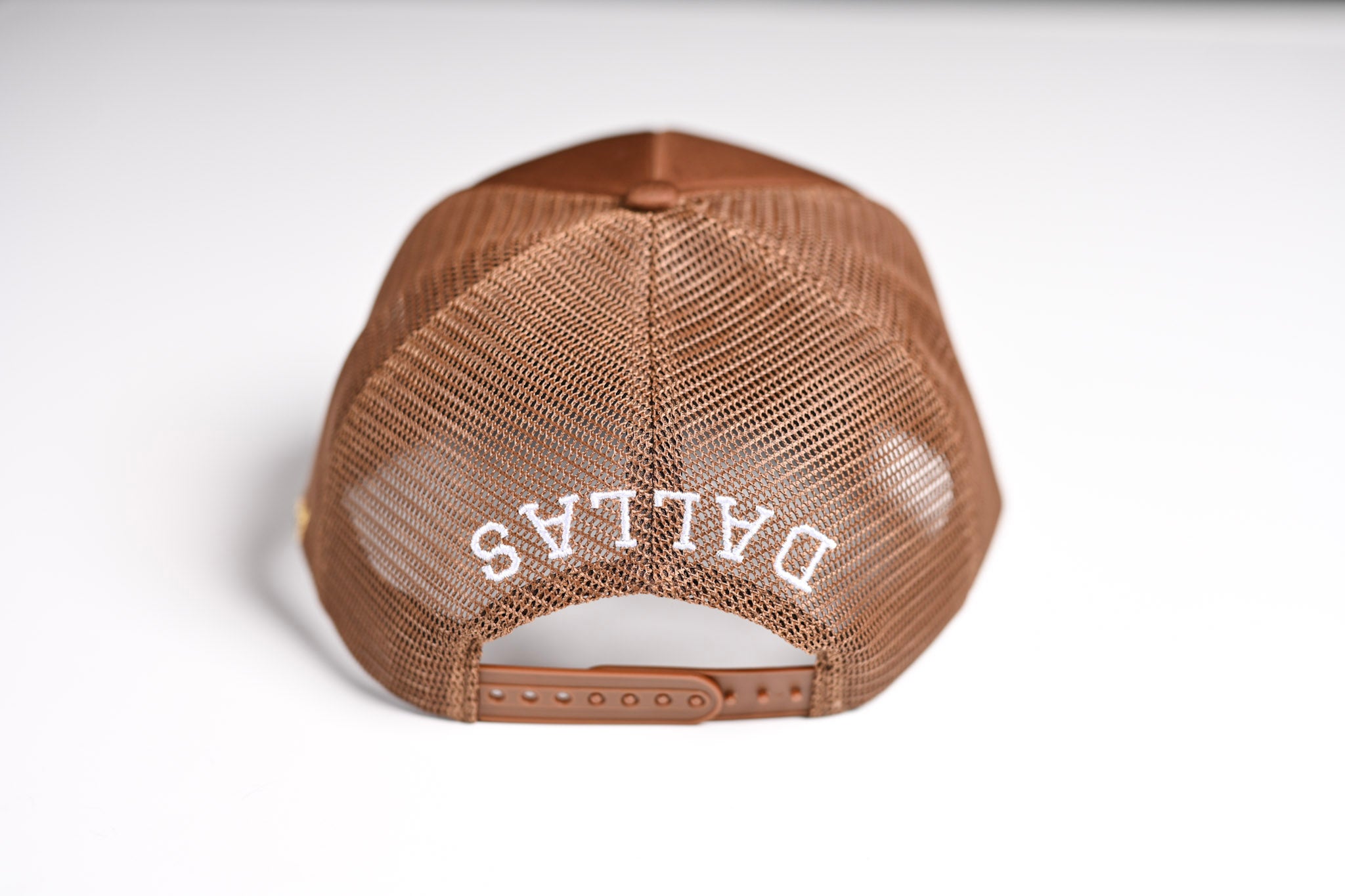 V2 Trucker snapback - BROWN