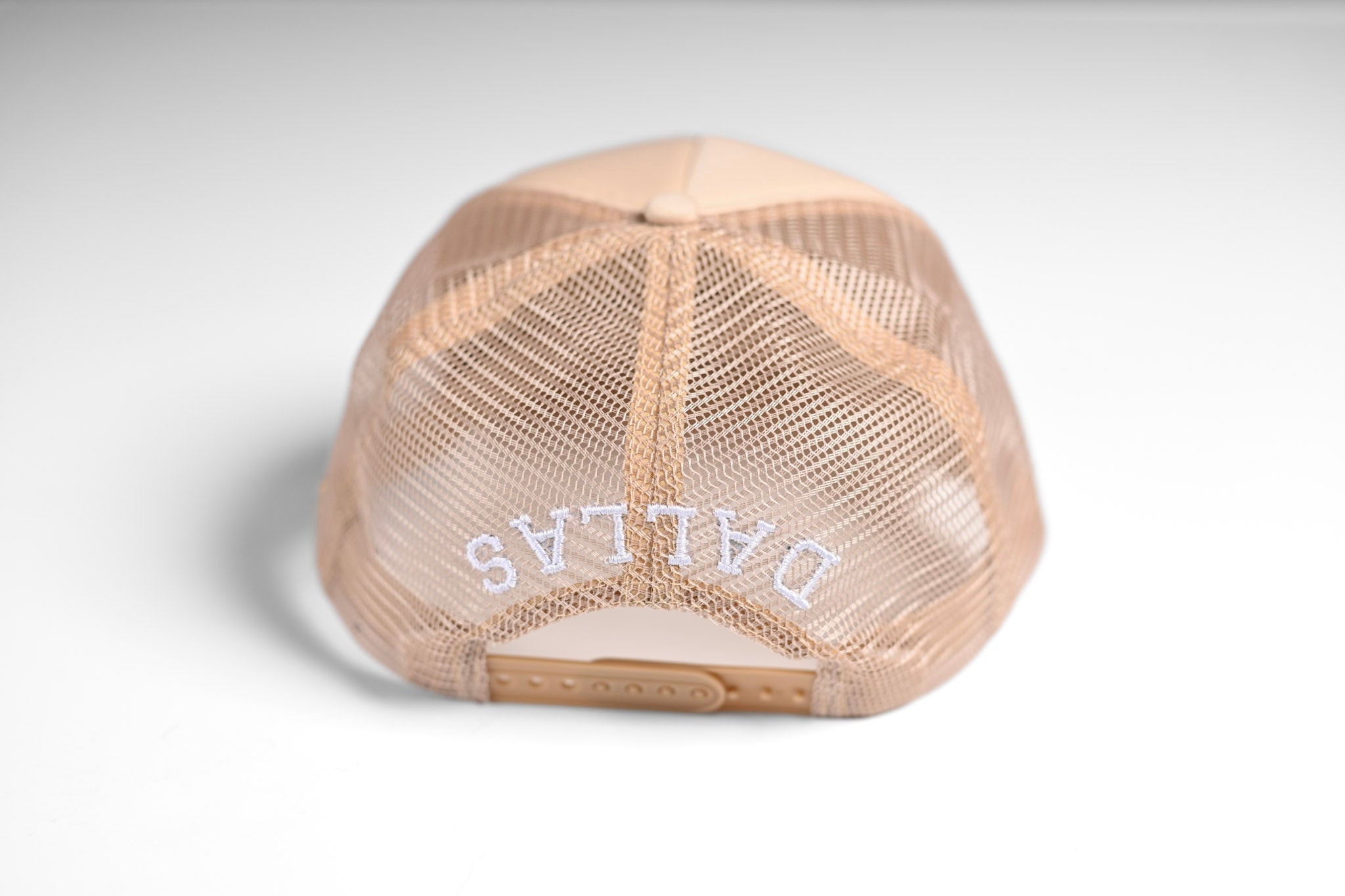 V2 Trucker snapback - SAND